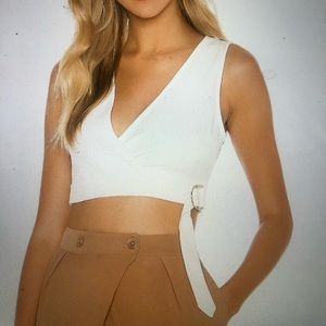 Superdown white/ivory XS crop top